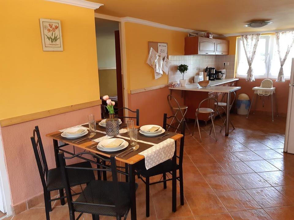 Aranyeso Apartman Hajduszoboszlo Ngoại thất bức ảnh