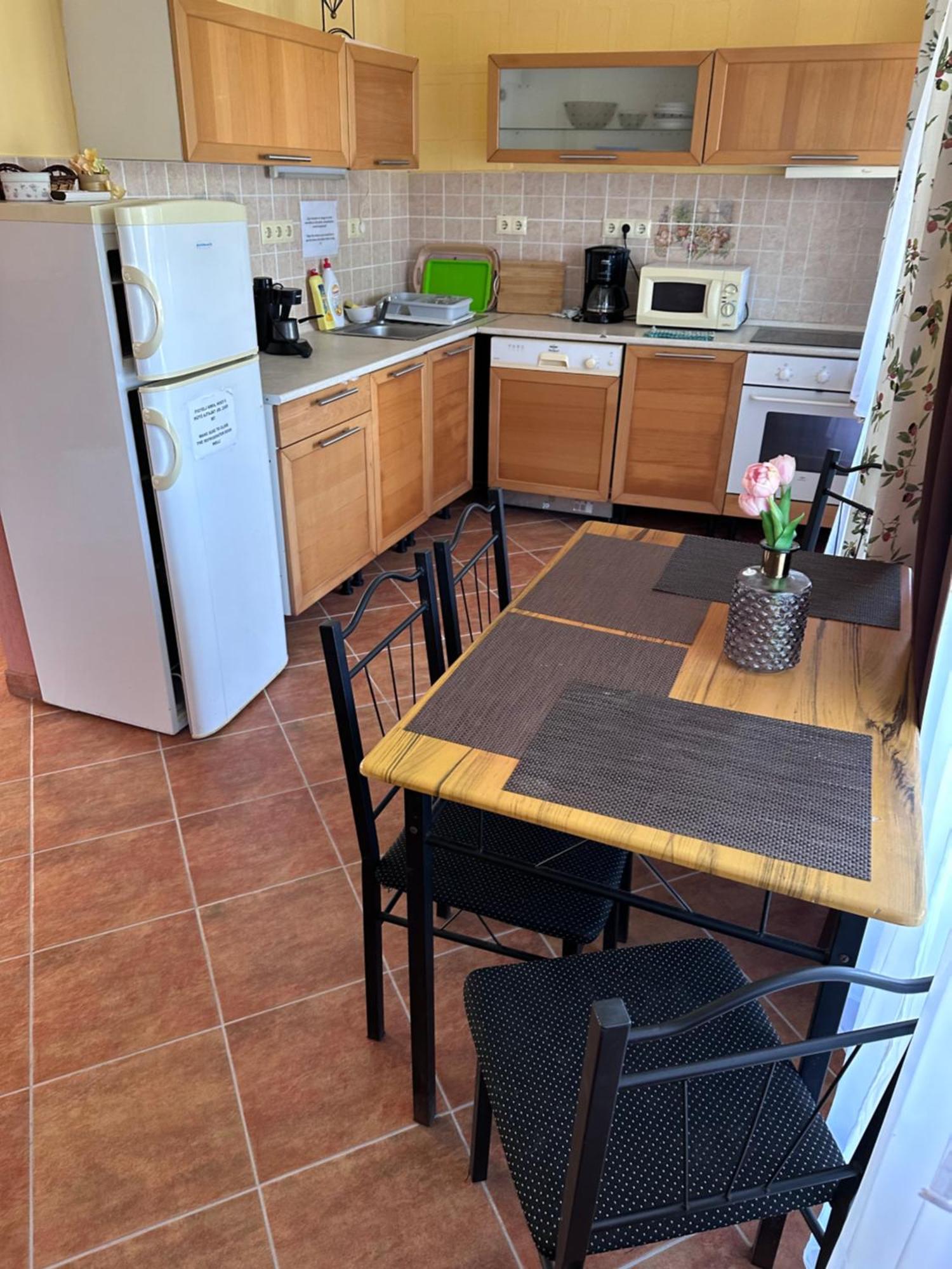 Aranyeso Apartman Hajduszoboszlo Ngoại thất bức ảnh
