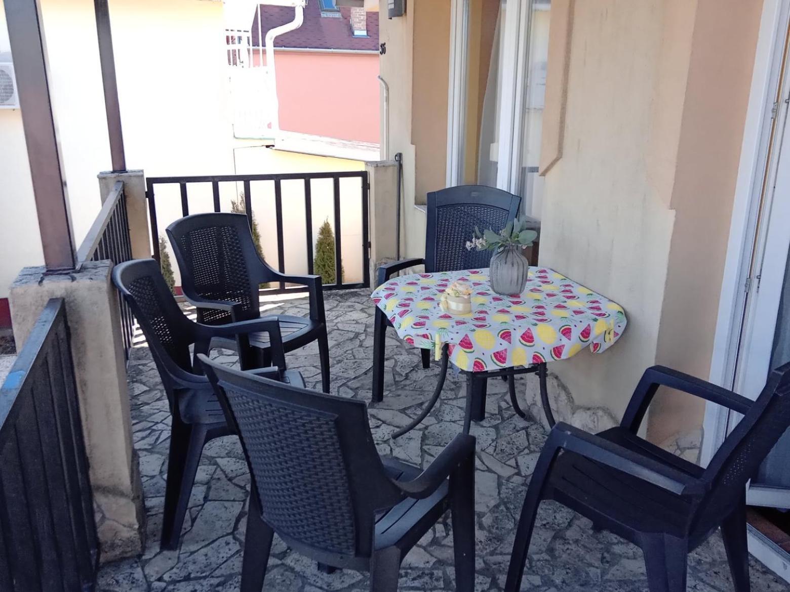 Aranyeso Apartman Hajduszoboszlo Ngoại thất bức ảnh
